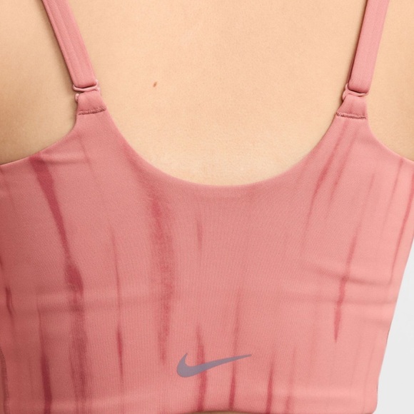 NWT Nike Women's Light Support Lightly lined sports bra in Canyon pink - Picture 2 of 4